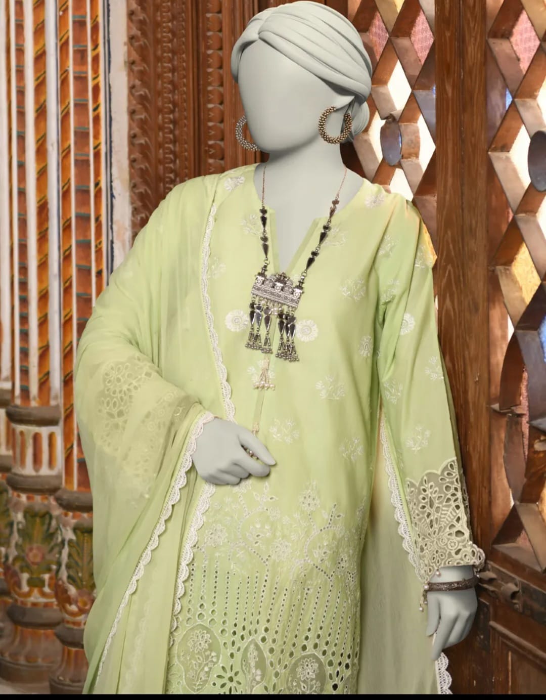 Junaid Jamshed Green Stitched Schiffli Lawn 3 piece dress