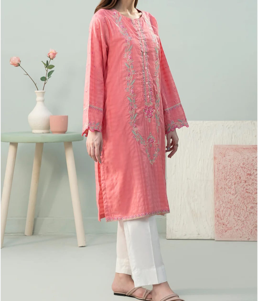 Zellbury Embrioded Lawn kurta