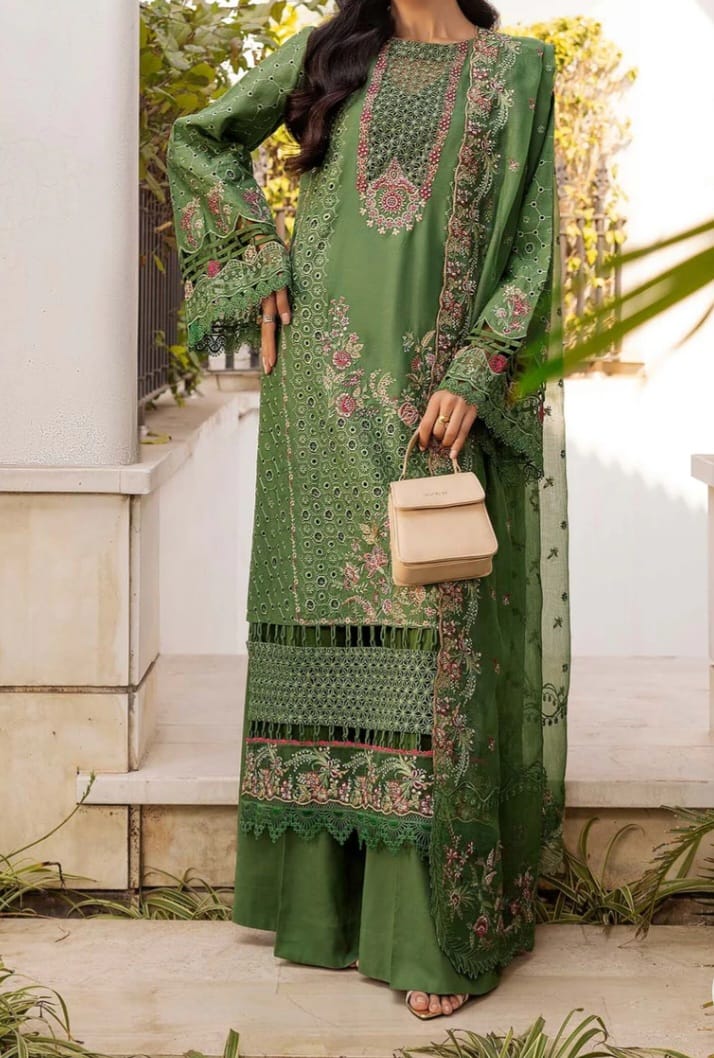 Motifz 3 Piece Embrioded Lawn Suit