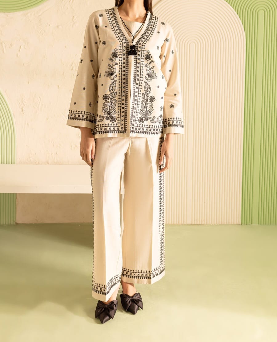 Batik Greek 3Pc Embroidered Khaddar Dress – Ivory