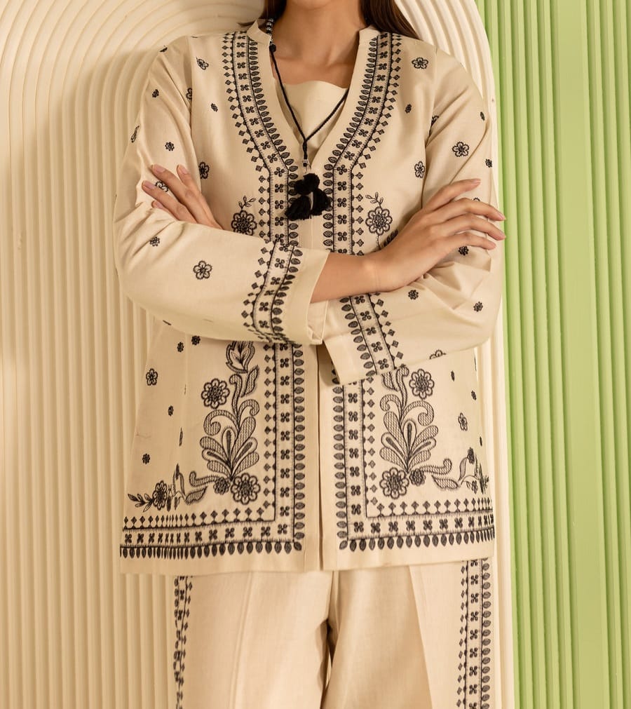 Batik Greek 3Pc Embroidered Khaddar Dress – Ivory