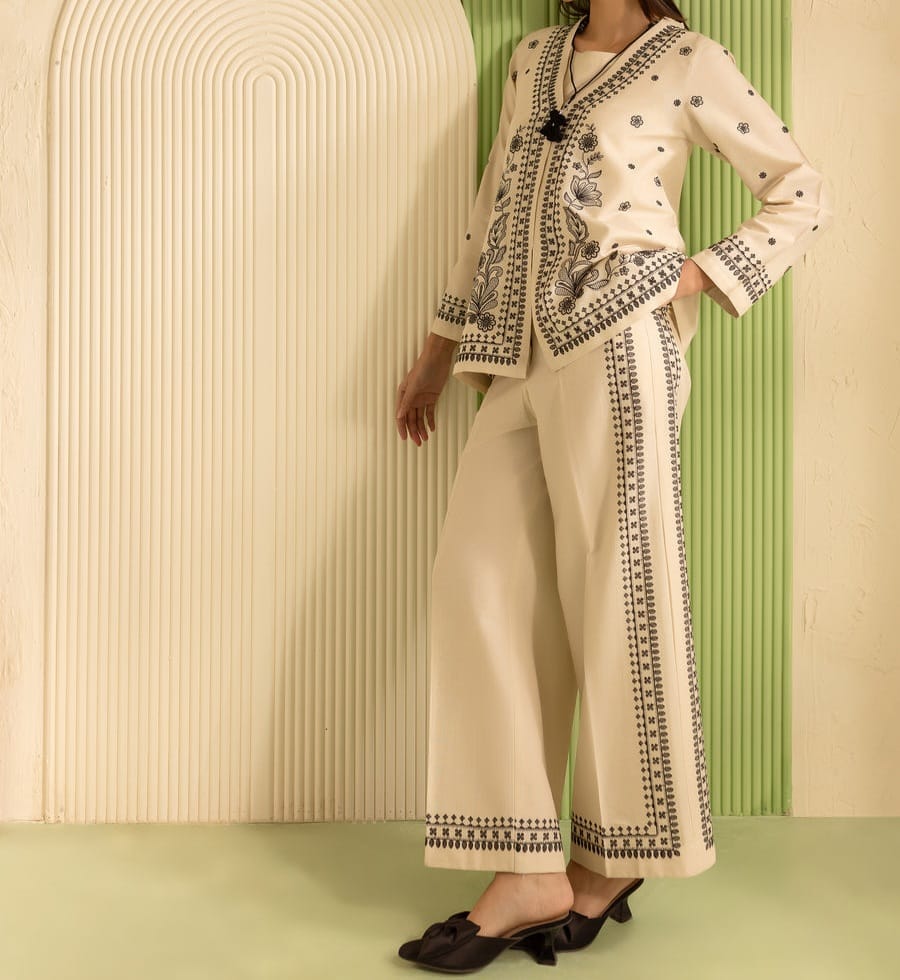 Batik Greek 3Pc Embroidered Khaddar Dress – Ivory