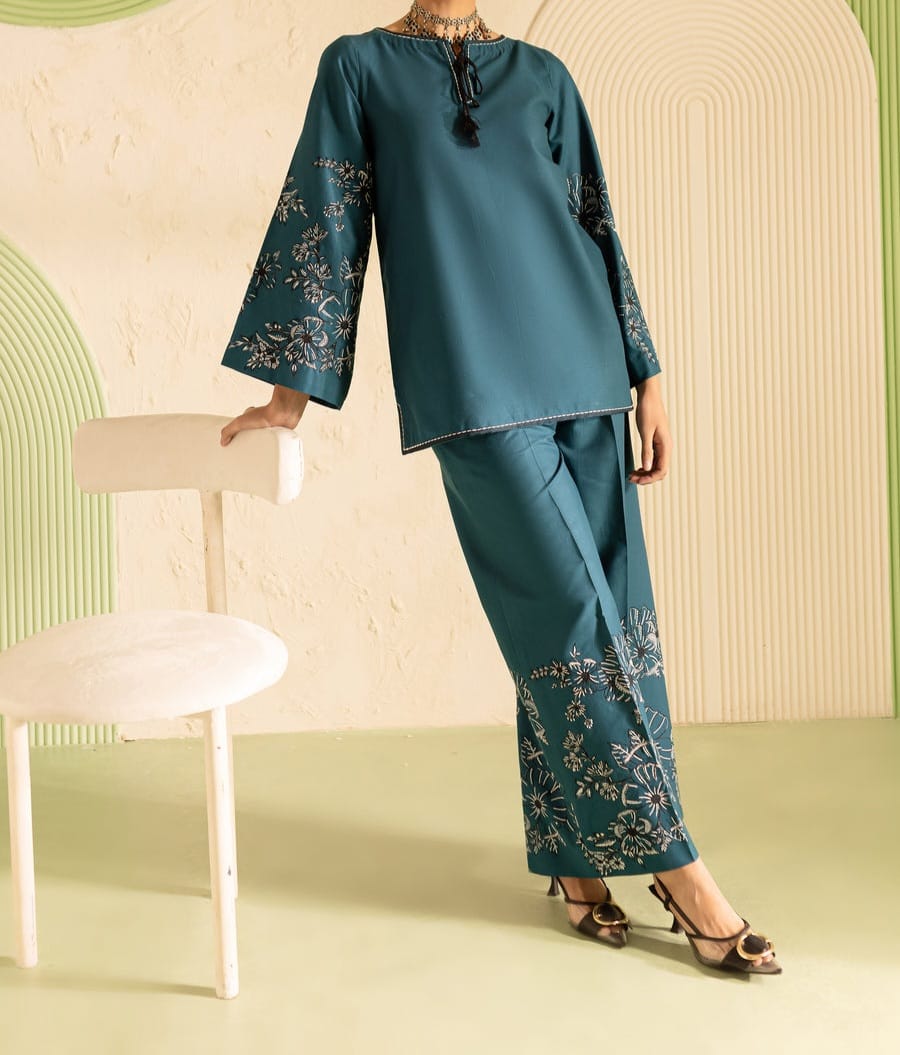 Batik  Hyelin 2 piece Embrioded Khaddar Dress