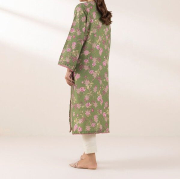 Green Floral Printed Khaddar Shirt – Straight Long Kurta